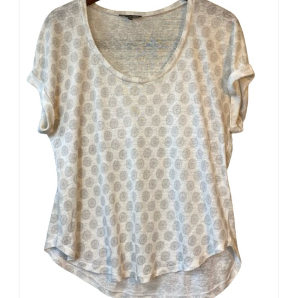 Linen Lightweight Scoop Neck Top